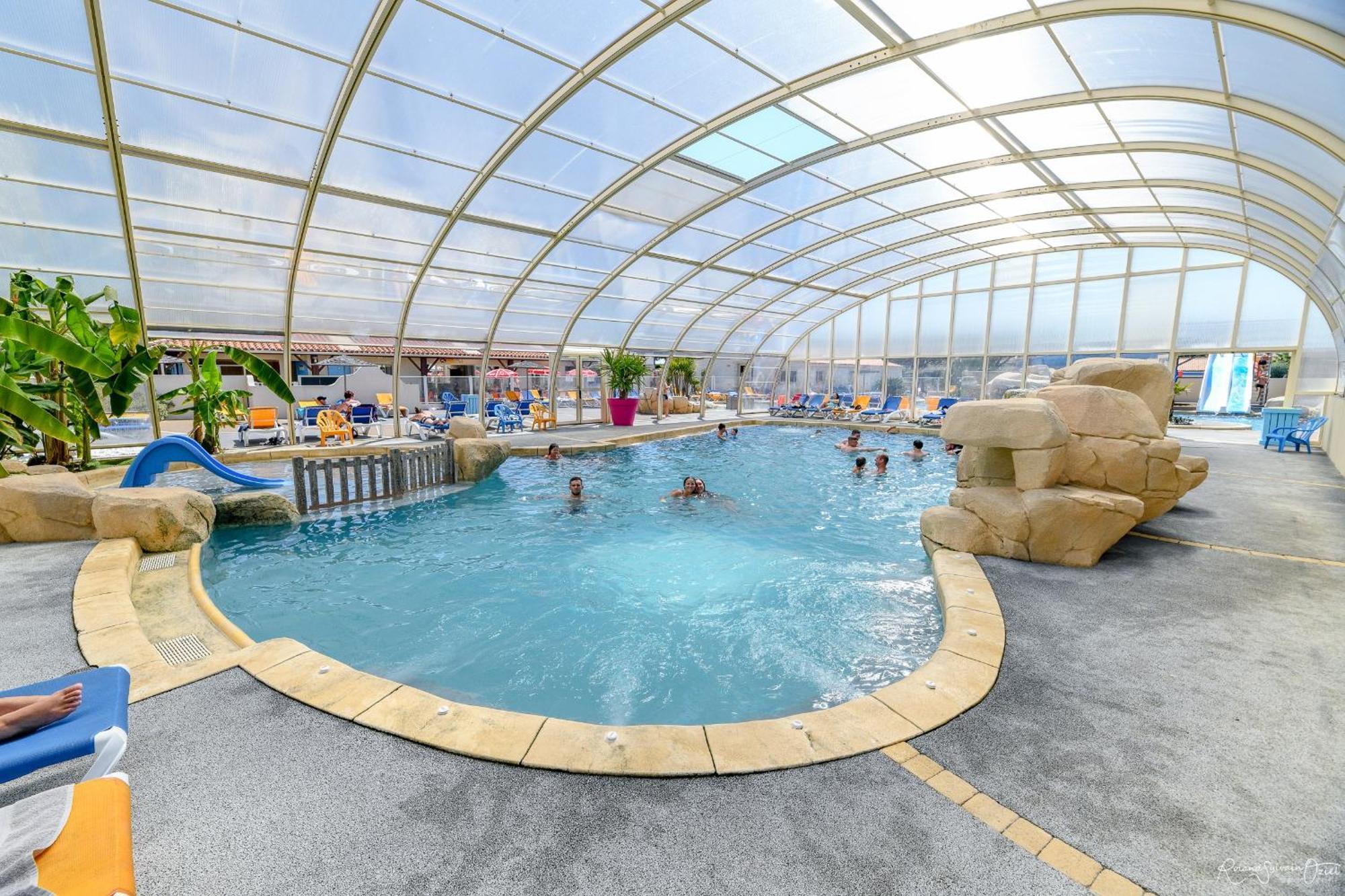 Camping Le Moulin De La Salle เลส์ซาบล์-โดล็อนน์ ภายนอก รูปภาพ