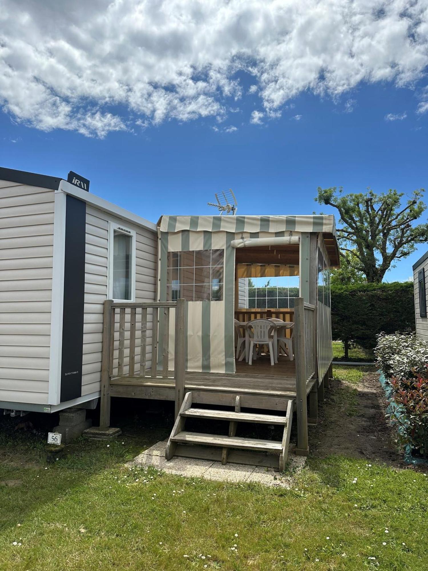 Camping Le Moulin De La Salle เลส์ซาบล์-โดล็อนน์ ภายนอก รูปภาพ