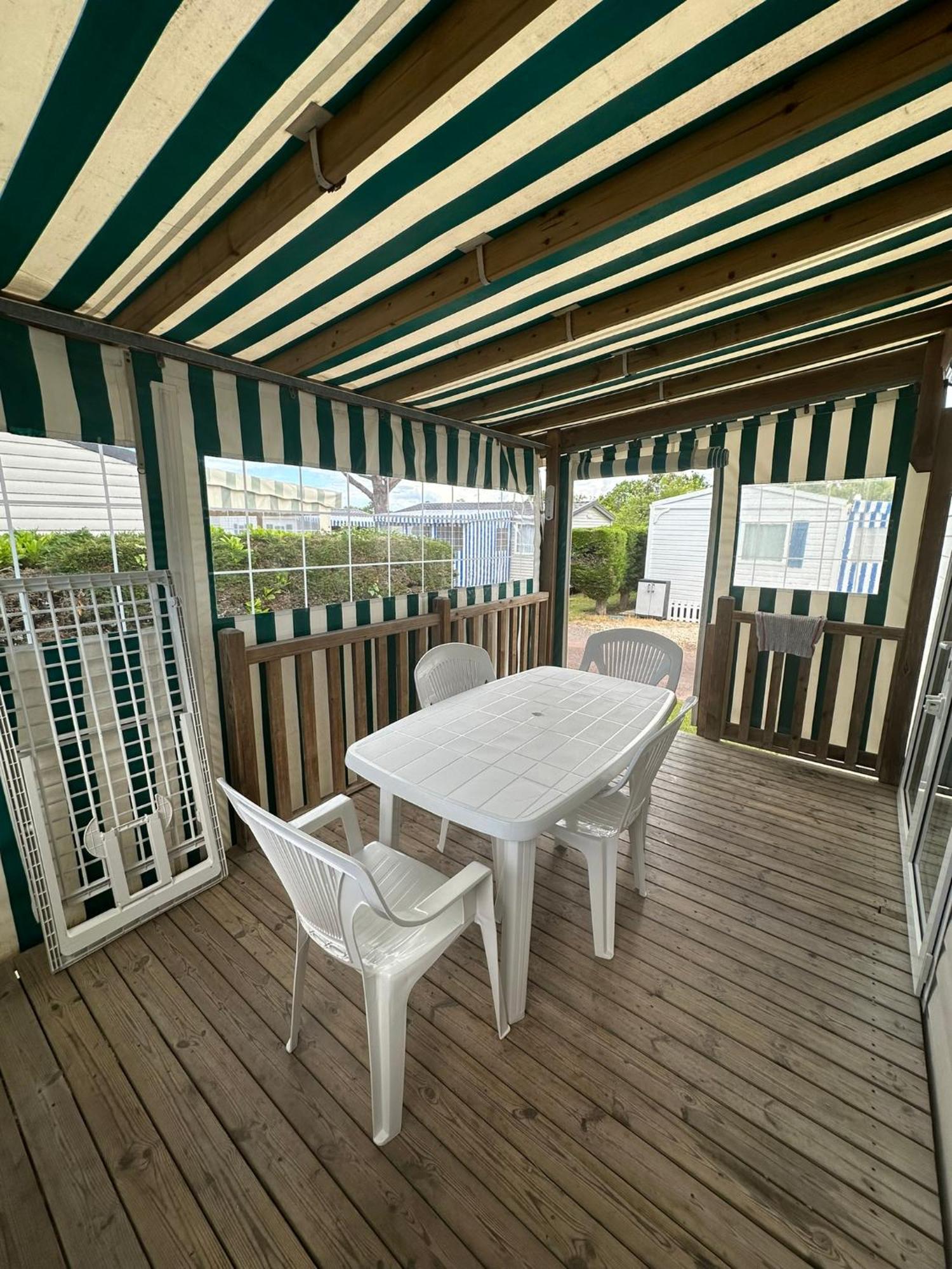 Camping Le Moulin De La Salle เลส์ซาบล์-โดล็อนน์ ภายนอก รูปภาพ