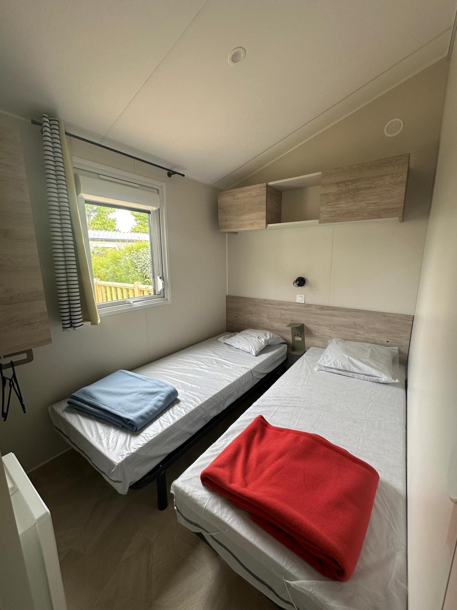Camping Le Moulin De La Salle เลส์ซาบล์-โดล็อนน์ ภายนอก รูปภาพ